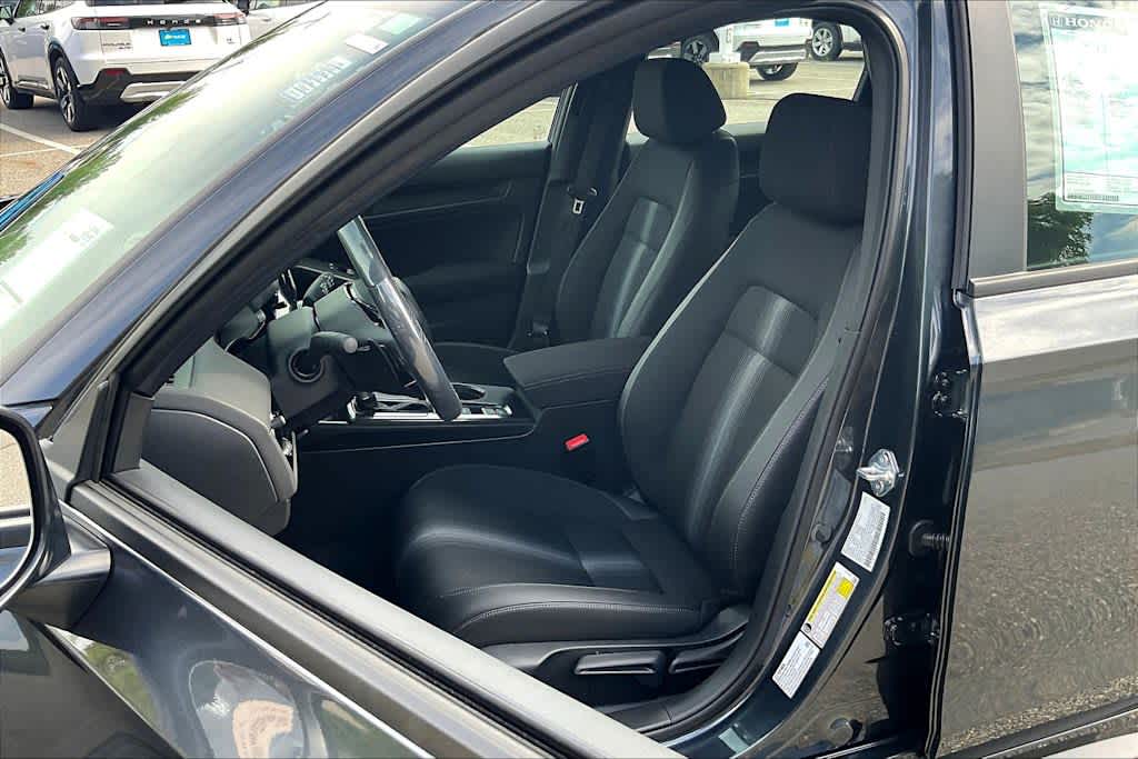 2026 Honda Civic Hatchback Sport - Photo 11