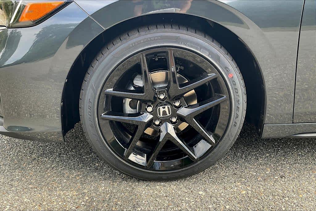 2026 Honda Civic Hatchback Sport - Photo 8