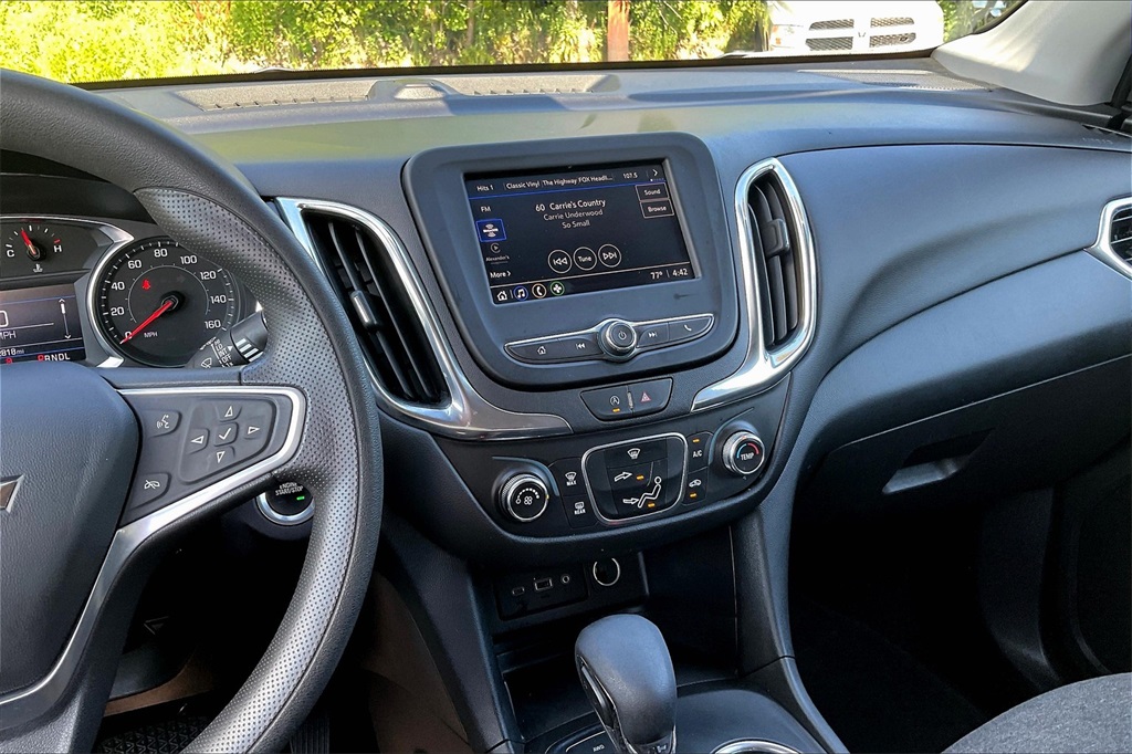 2023 Chevrolet Equinox LT - Photo 17