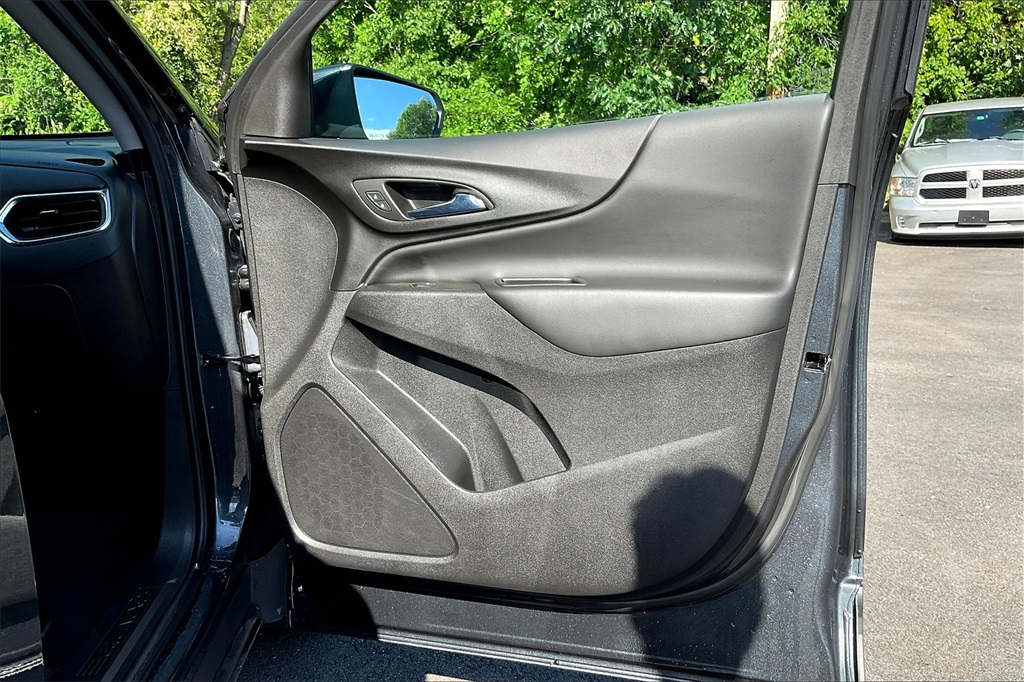 2023 Chevrolet Equinox LT - Photo 25