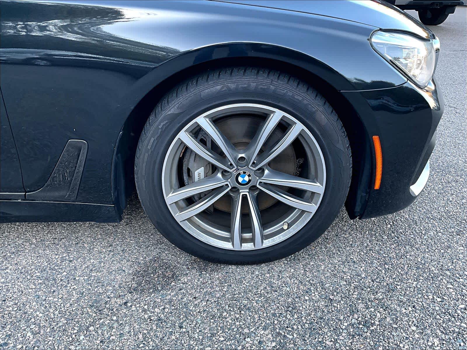 2016 BMW 7 Series 750i xDrive - Photo 4