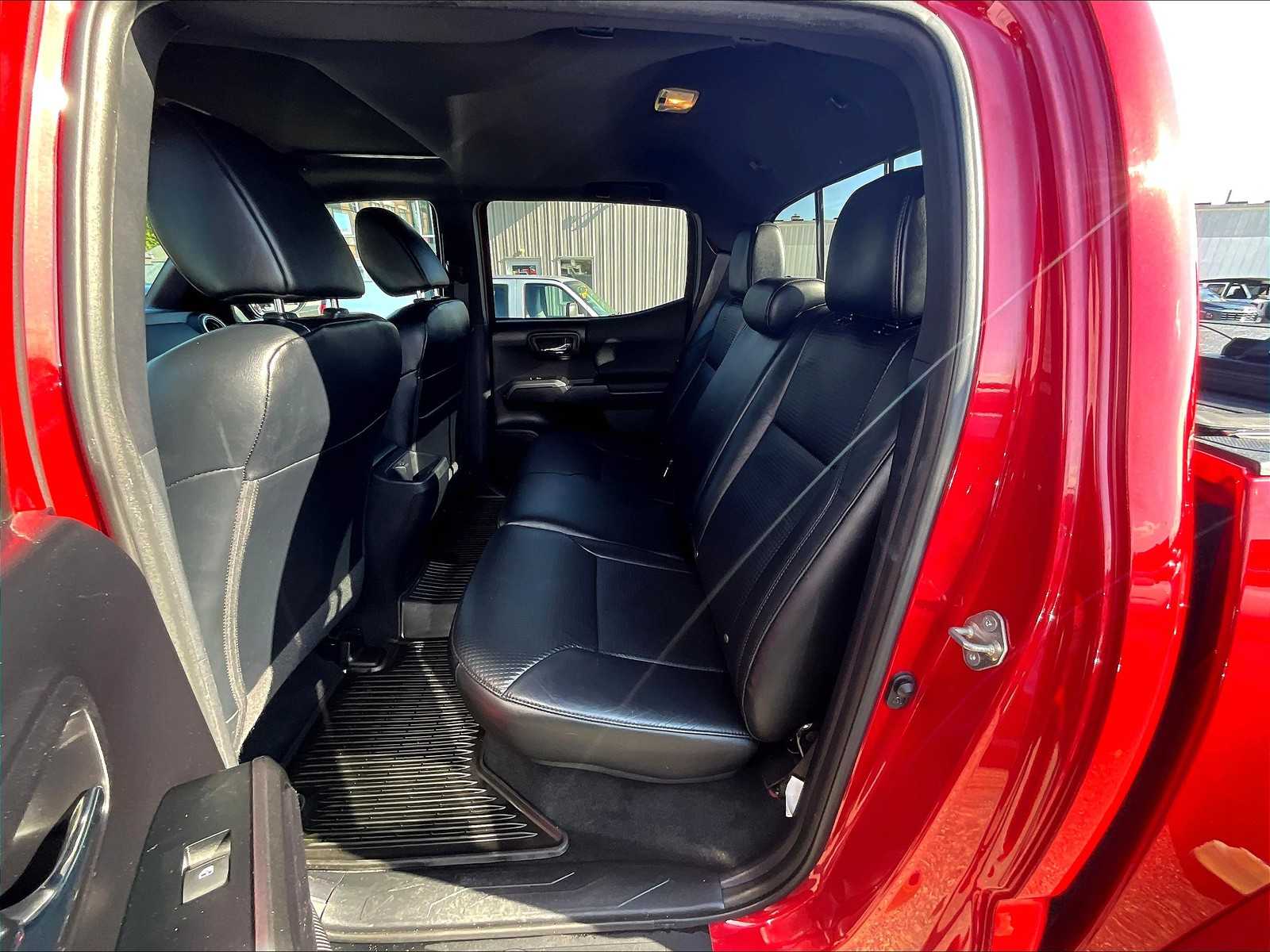 2020 Toyota Tacoma TRD Sport - Photo 15