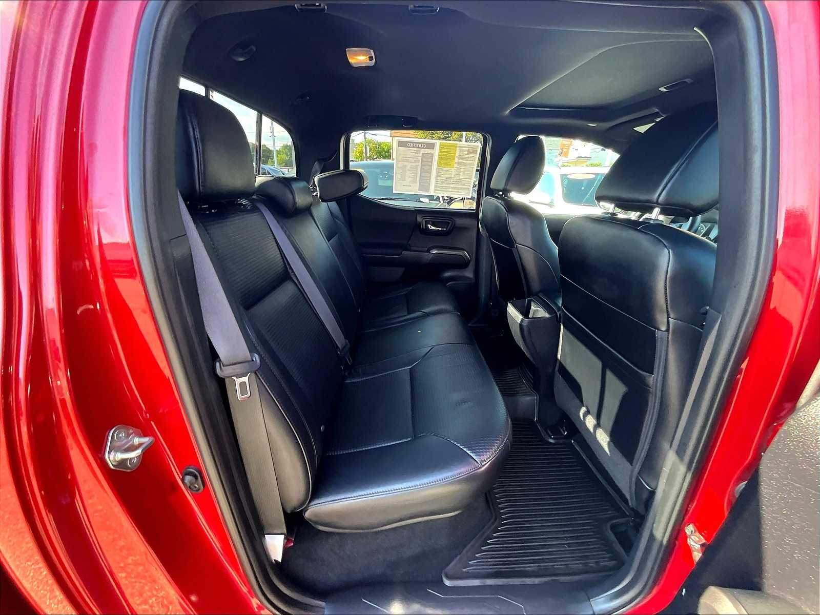 2020 Toyota Tacoma TRD Sport - Photo 16