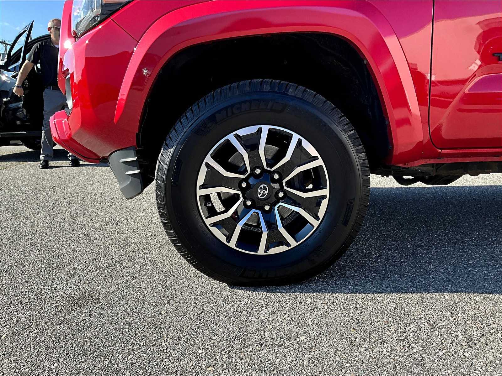 2020 Toyota Tacoma TRD Sport - Photo 7