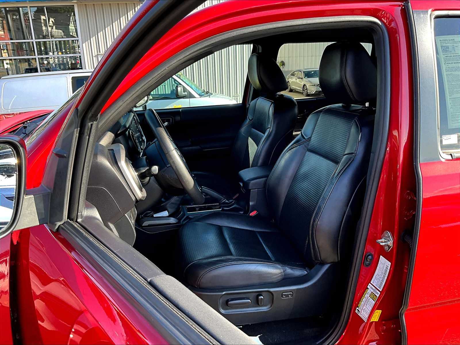 2020 Toyota Tacoma TRD Sport - Photo 10