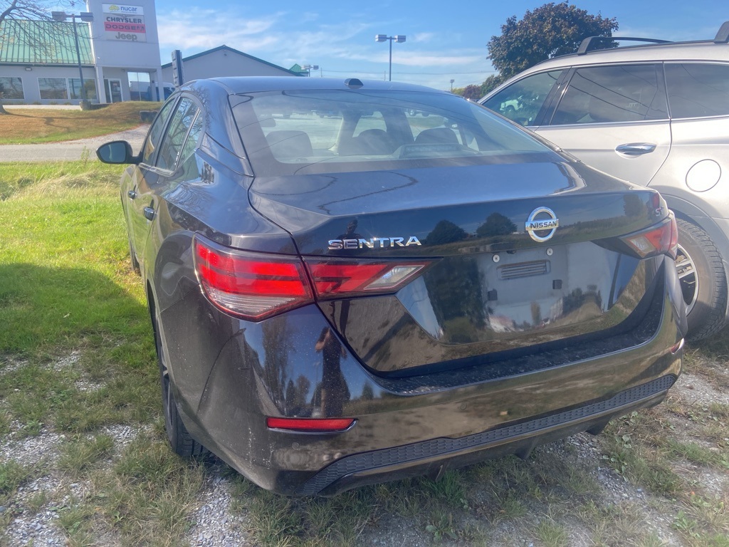 2022 Nissan Sentra SV - Photo 4