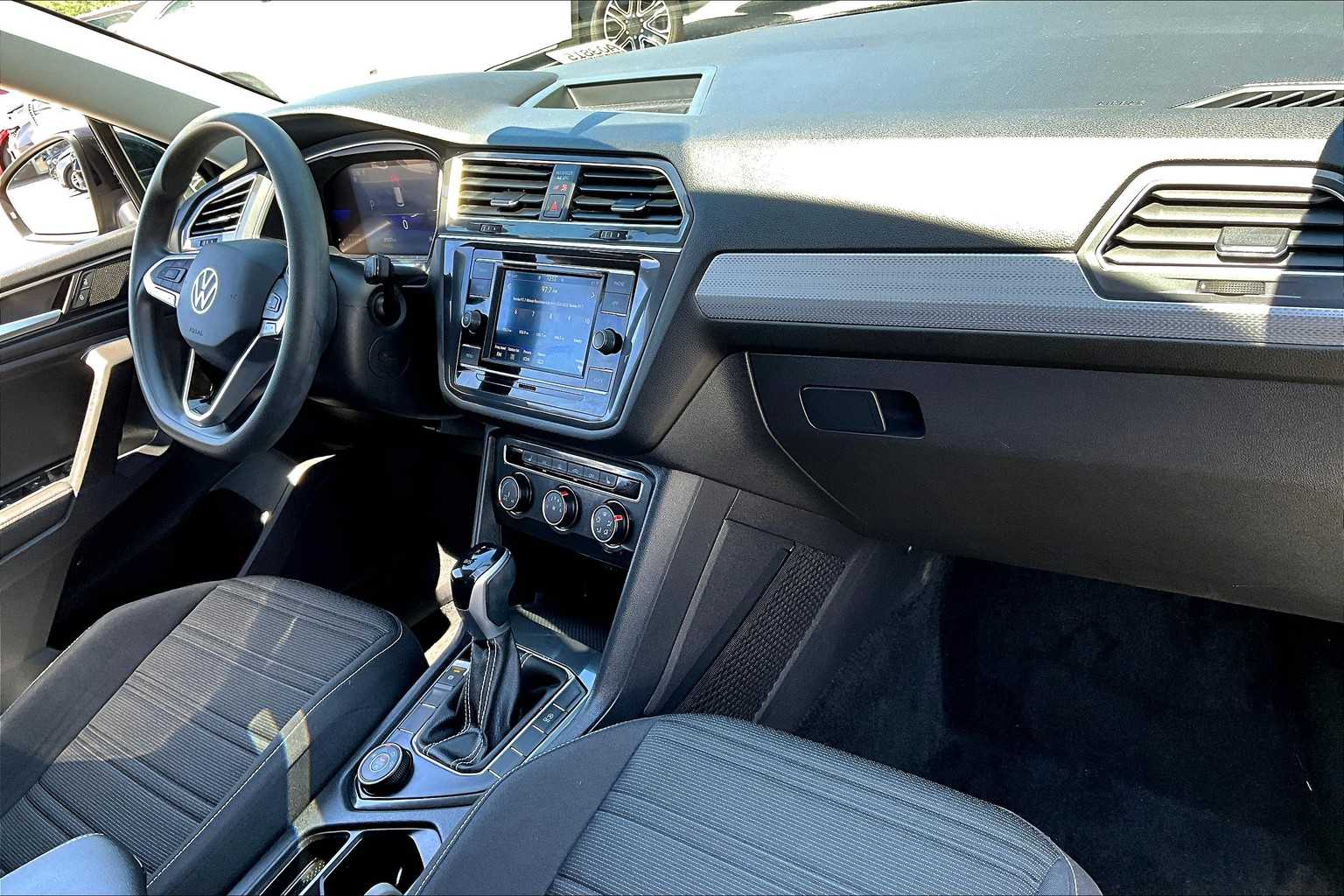 2022 Volkswagen Tiguan S - Photo 14