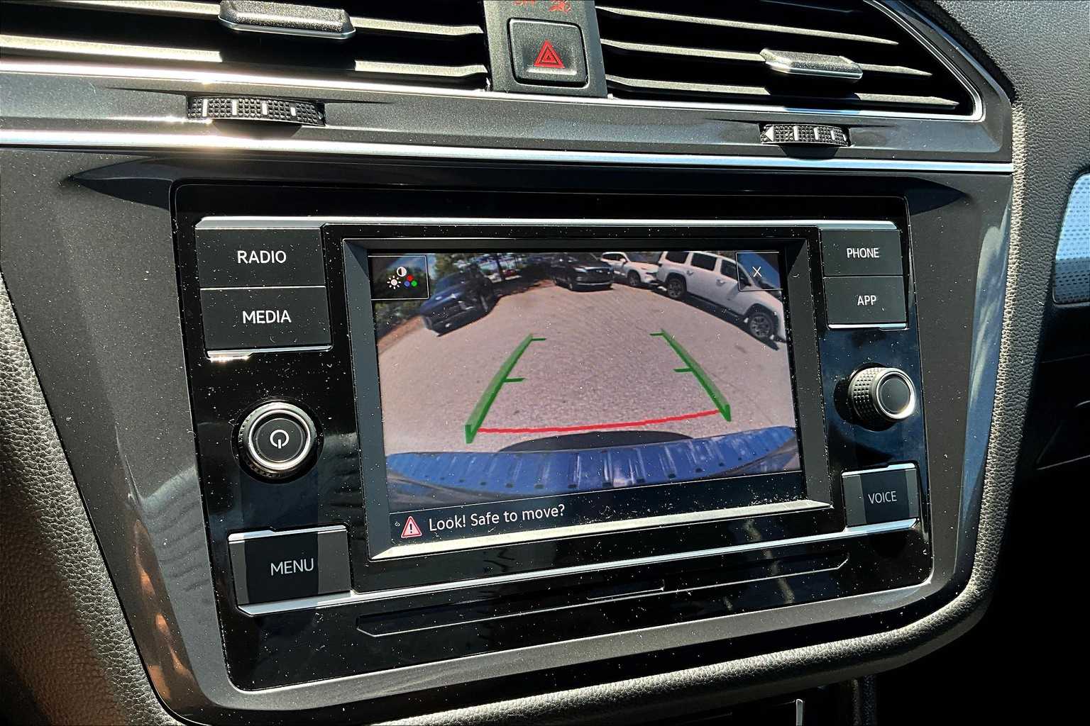 2022 Volkswagen Tiguan S - Photo 19