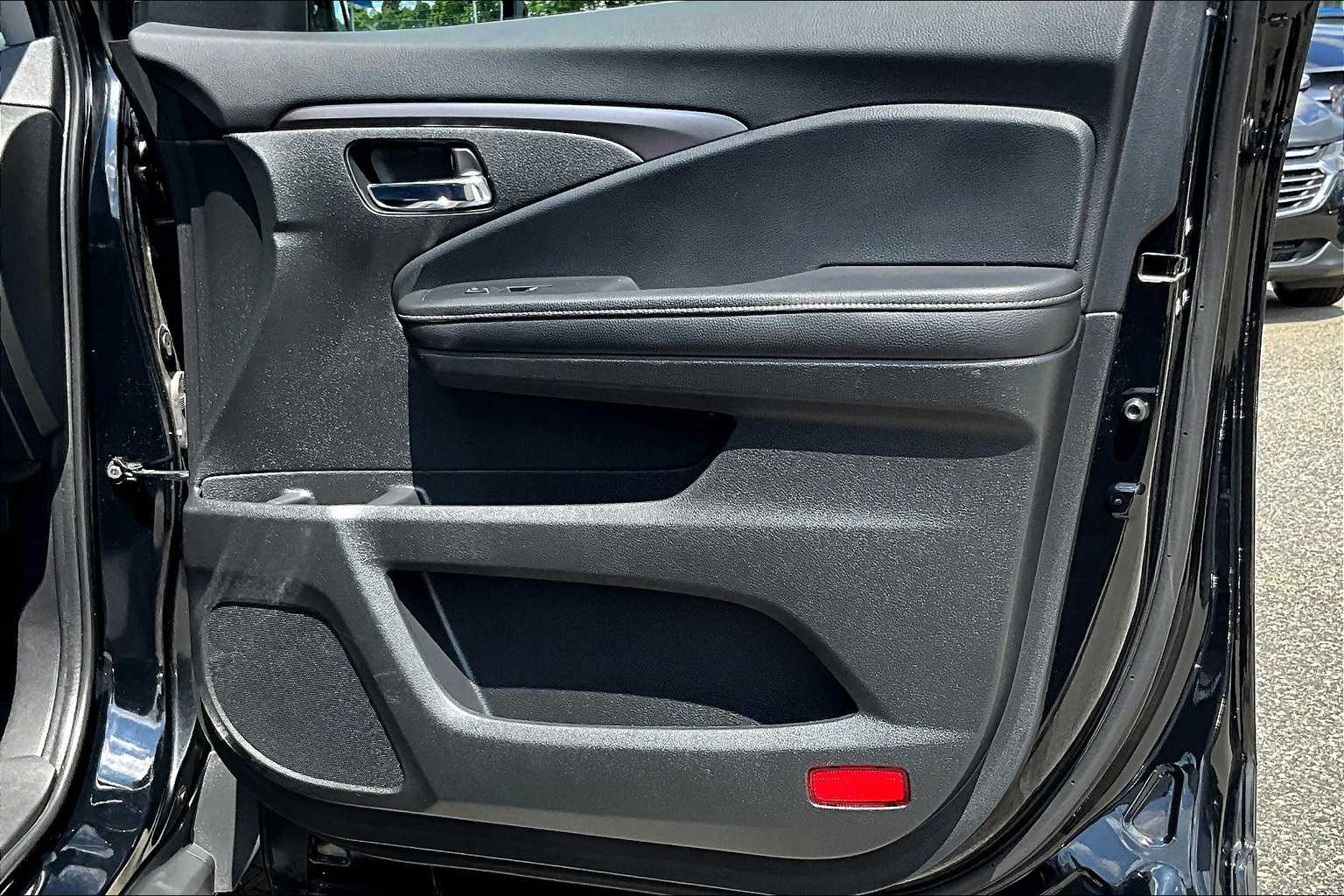 2020 Honda Ridgeline Sport - Photo 12