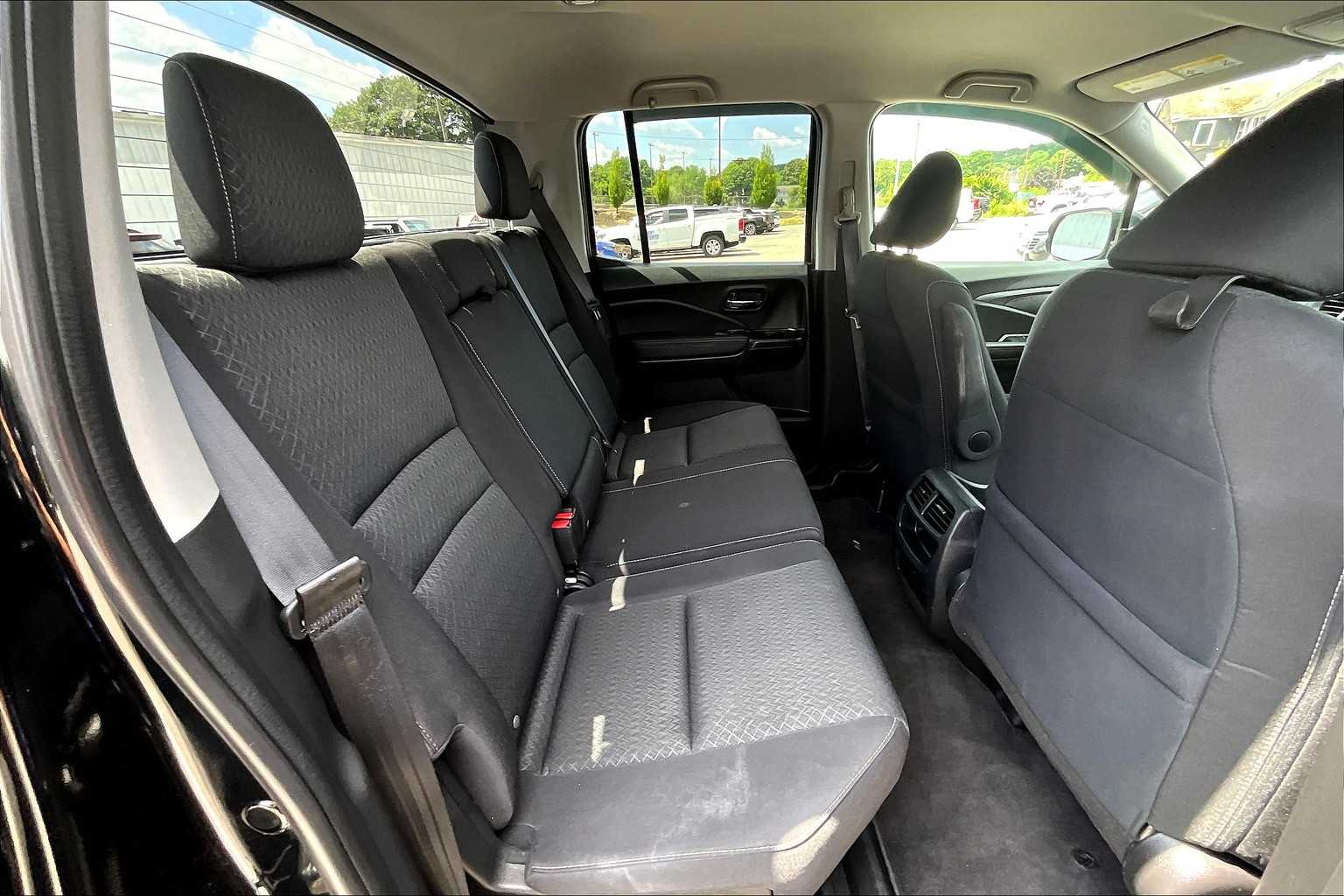 2020 Honda Ridgeline Sport - Photo 16
