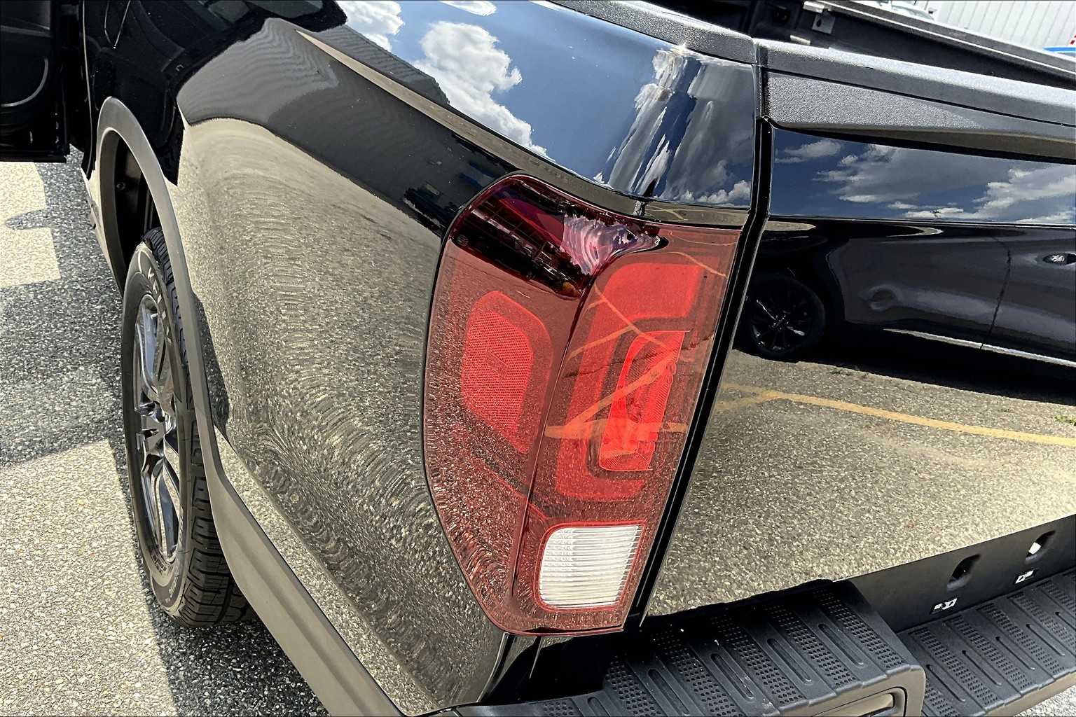 2020 Honda Ridgeline Sport - Photo 34