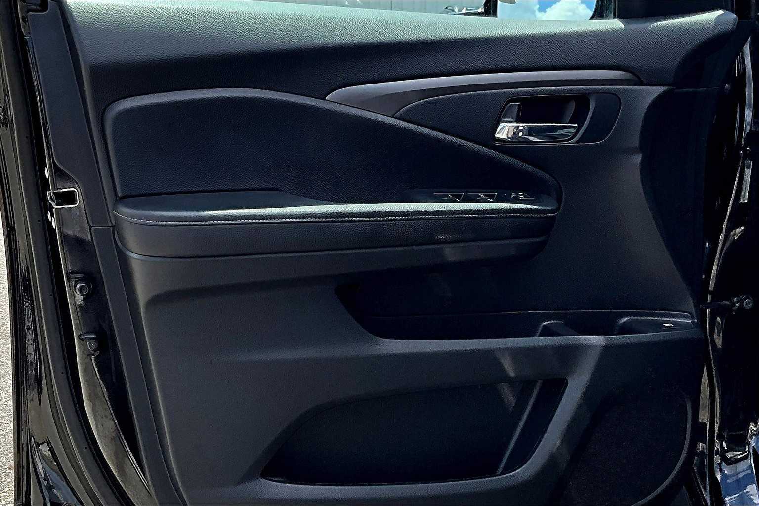 2020 Honda Ridgeline Sport - Photo 9