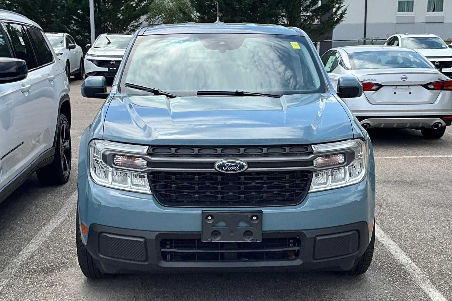 2023 Ford Maverick XLT - Photo 2
