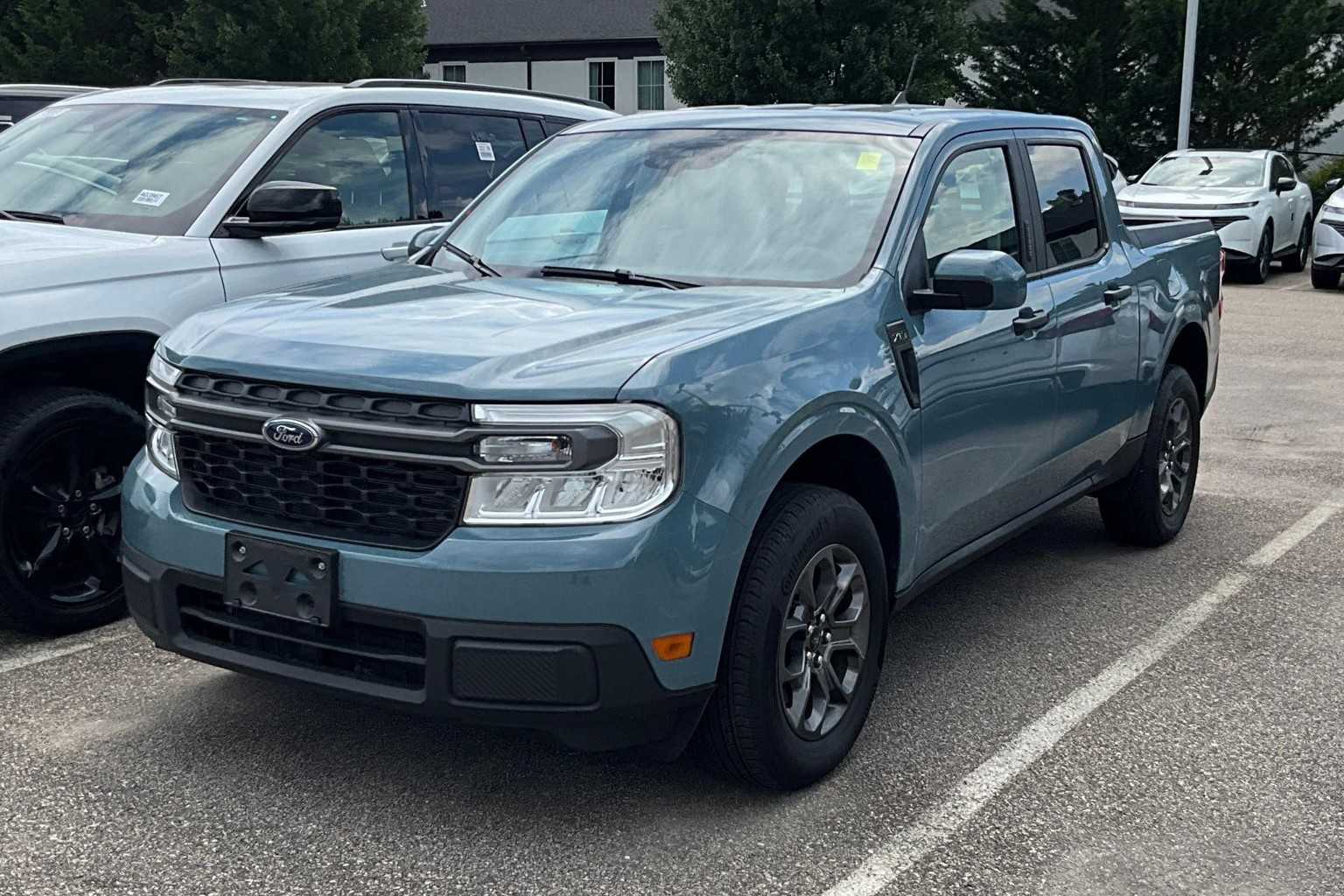 2023 Ford Maverick XLT - Photo 3