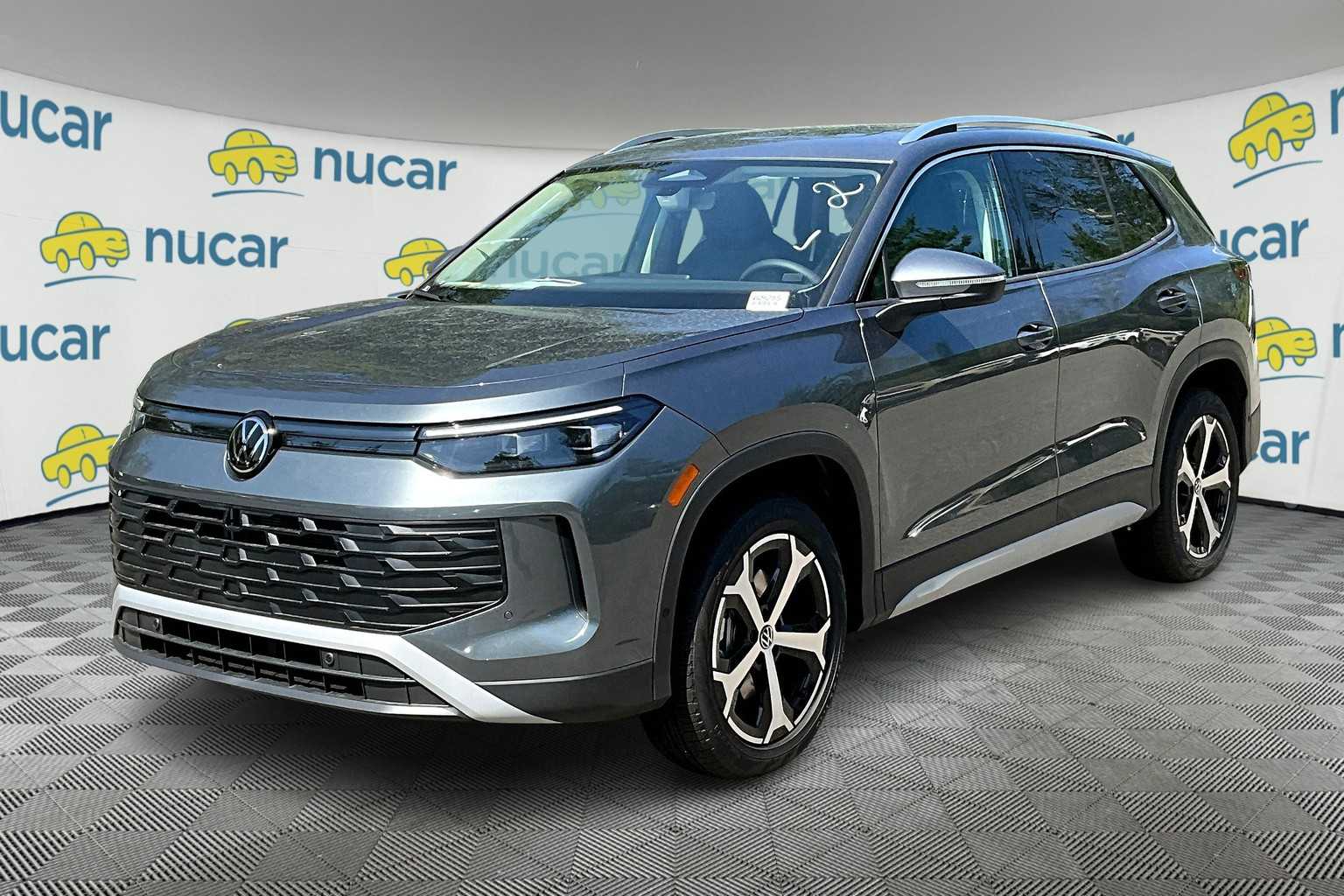 2025 Volkswagen Tiguan SE - Photo 4