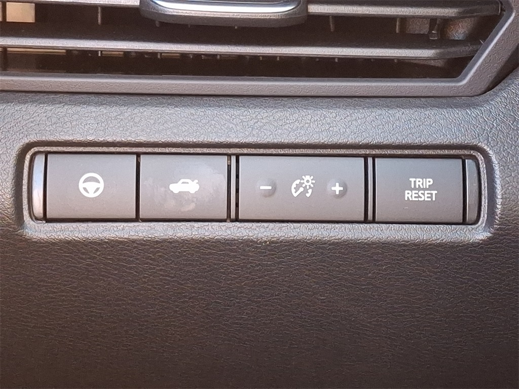 2025 Nissan Altima 2.5 SL - Photo 18