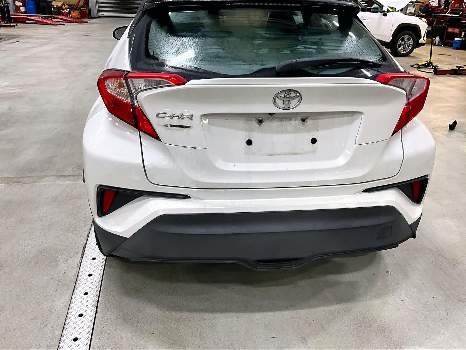 2019 Toyota C-HR XLE - Photo 7