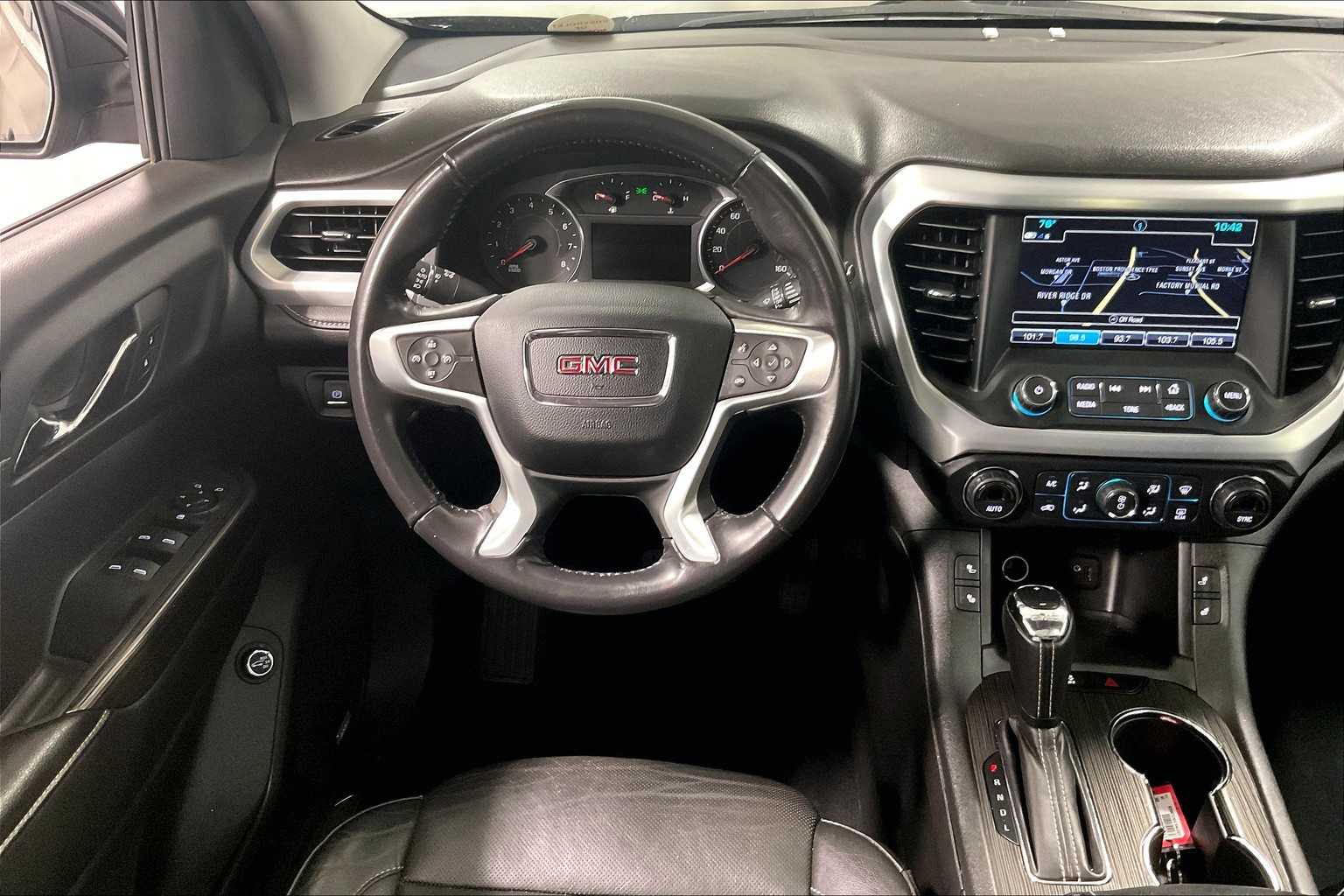 2019 GMC Acadia SLT - Photo 17