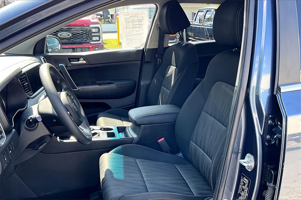 2022 Kia Sportage LX - Photo 20