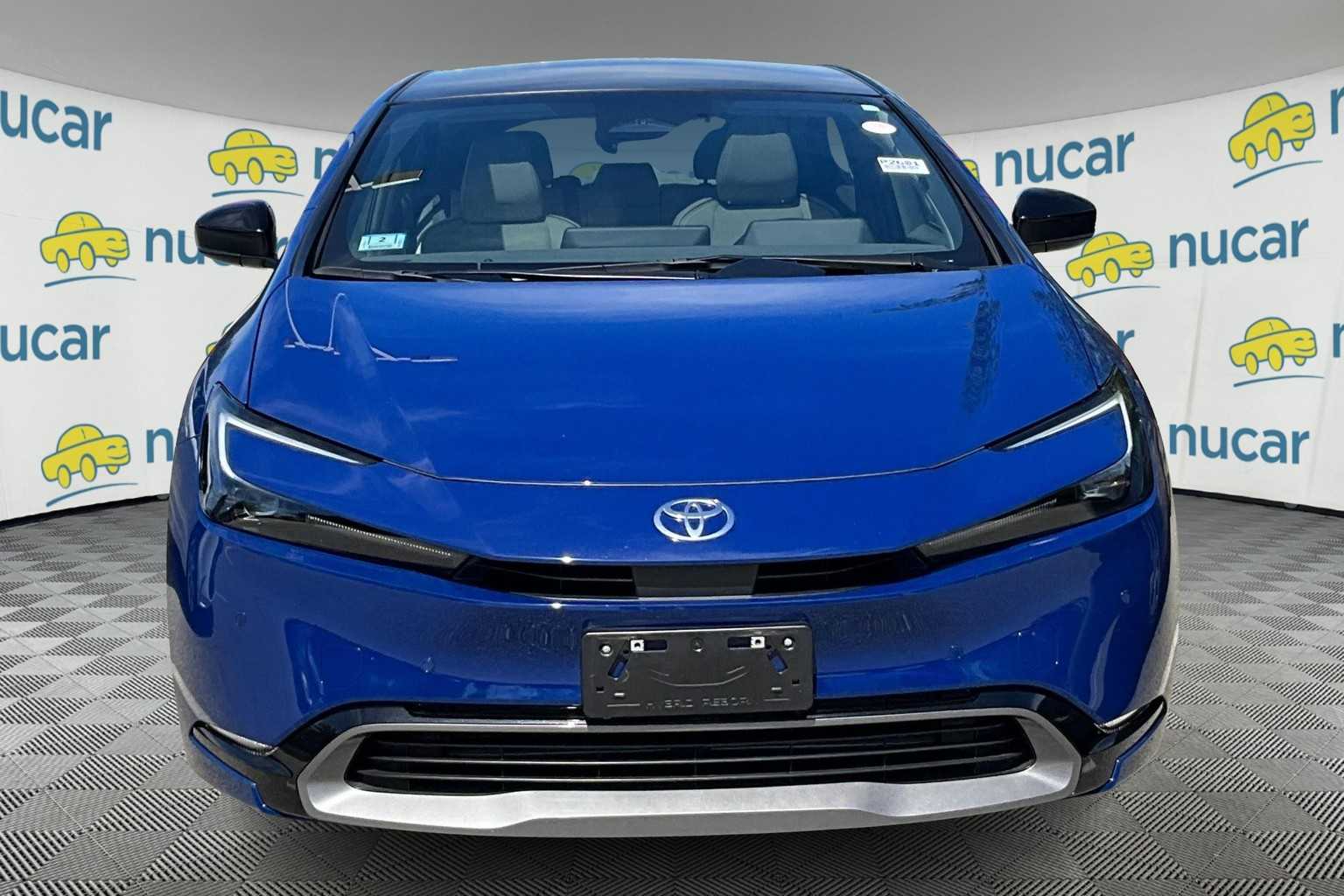 2024 Toyota Prius XLE - Photo 2