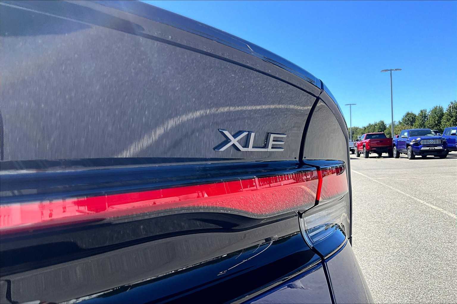 2024 Toyota Prius XLE - Photo 28