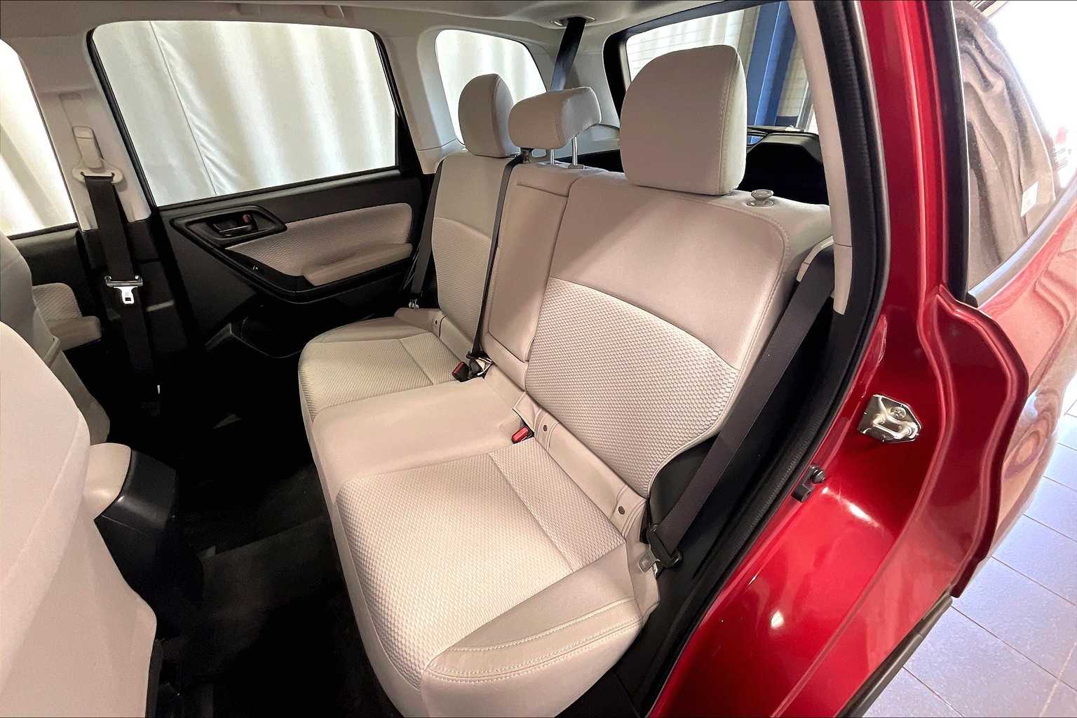 2018 Subaru Forester Premium - Photo 15
