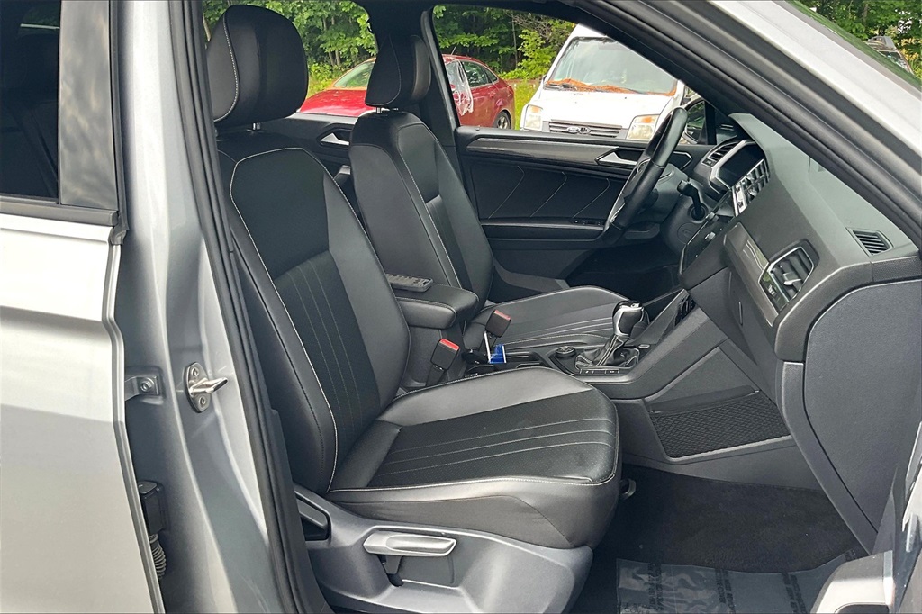 2022 Volkswagen Tiguan 2.0T SE R-Line Black - Photo 14