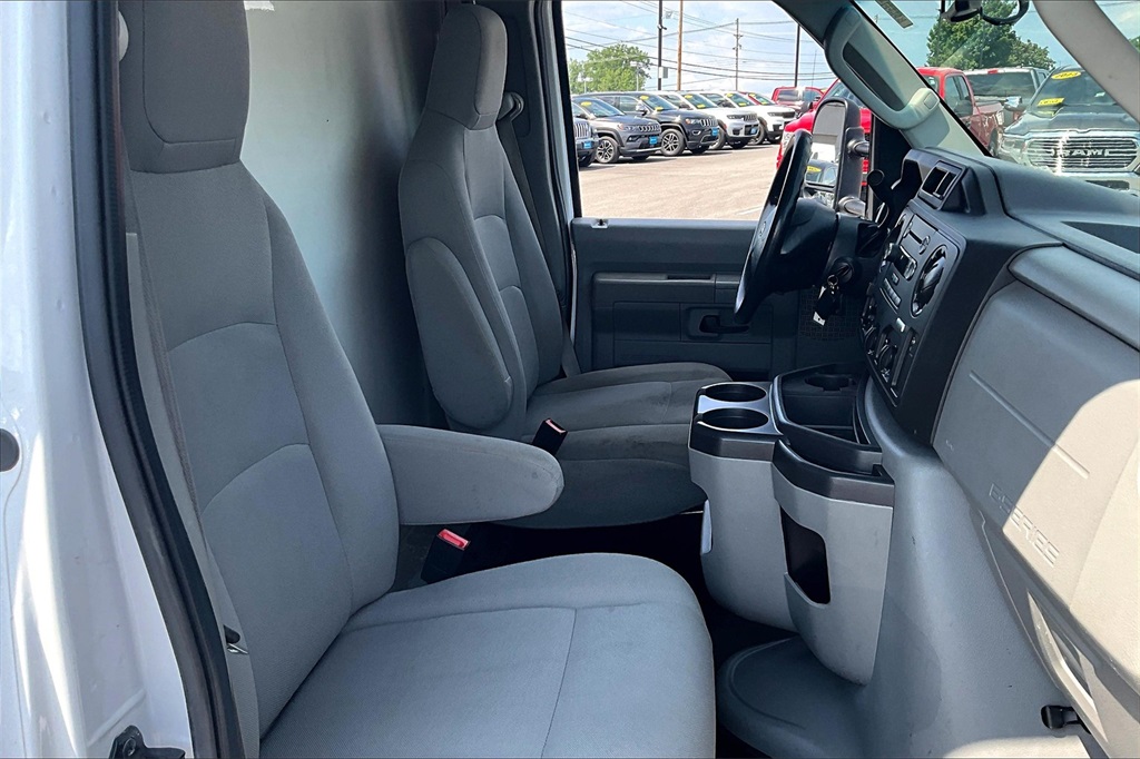 2018 Ford E-350SD Base - Photo 11