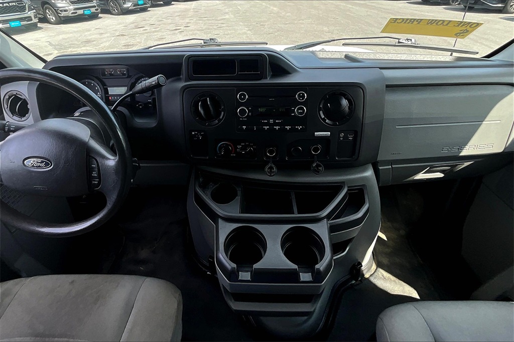 2018 Ford E-350SD Base - Photo 21