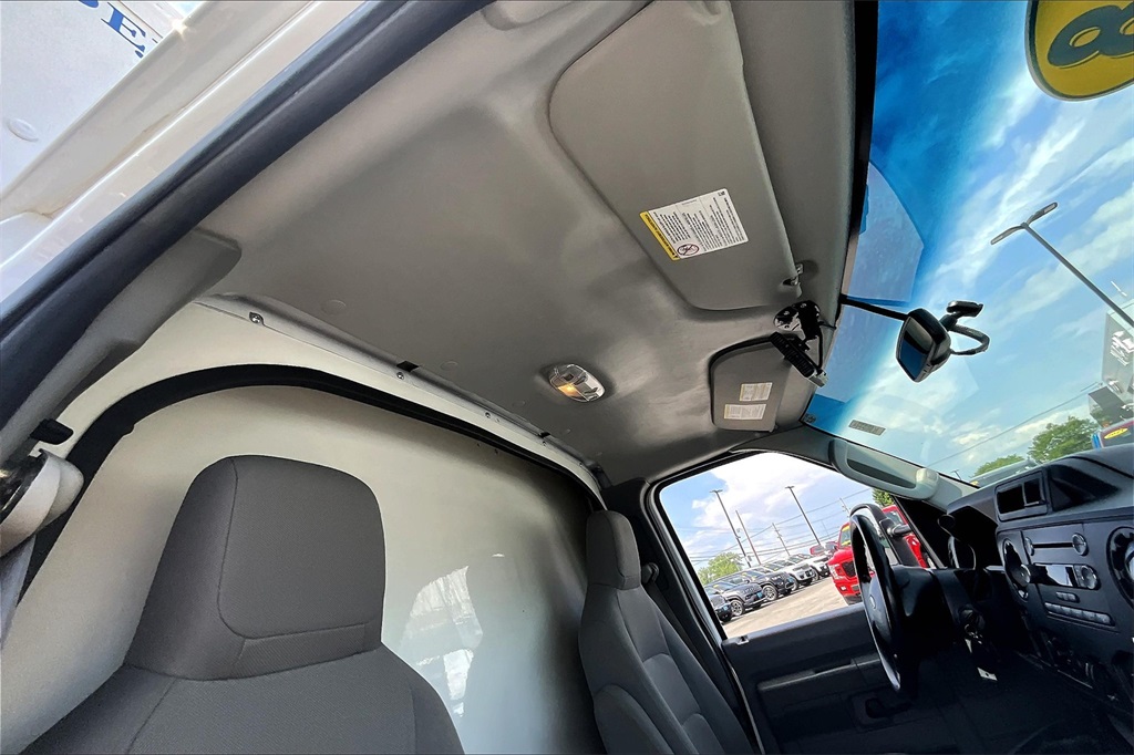 2018 Ford E-350SD Base - Photo 22