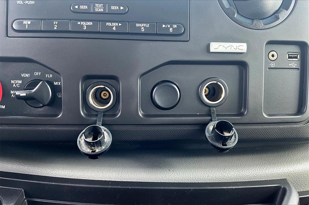2018 Ford E-350SD Base - Photo 27