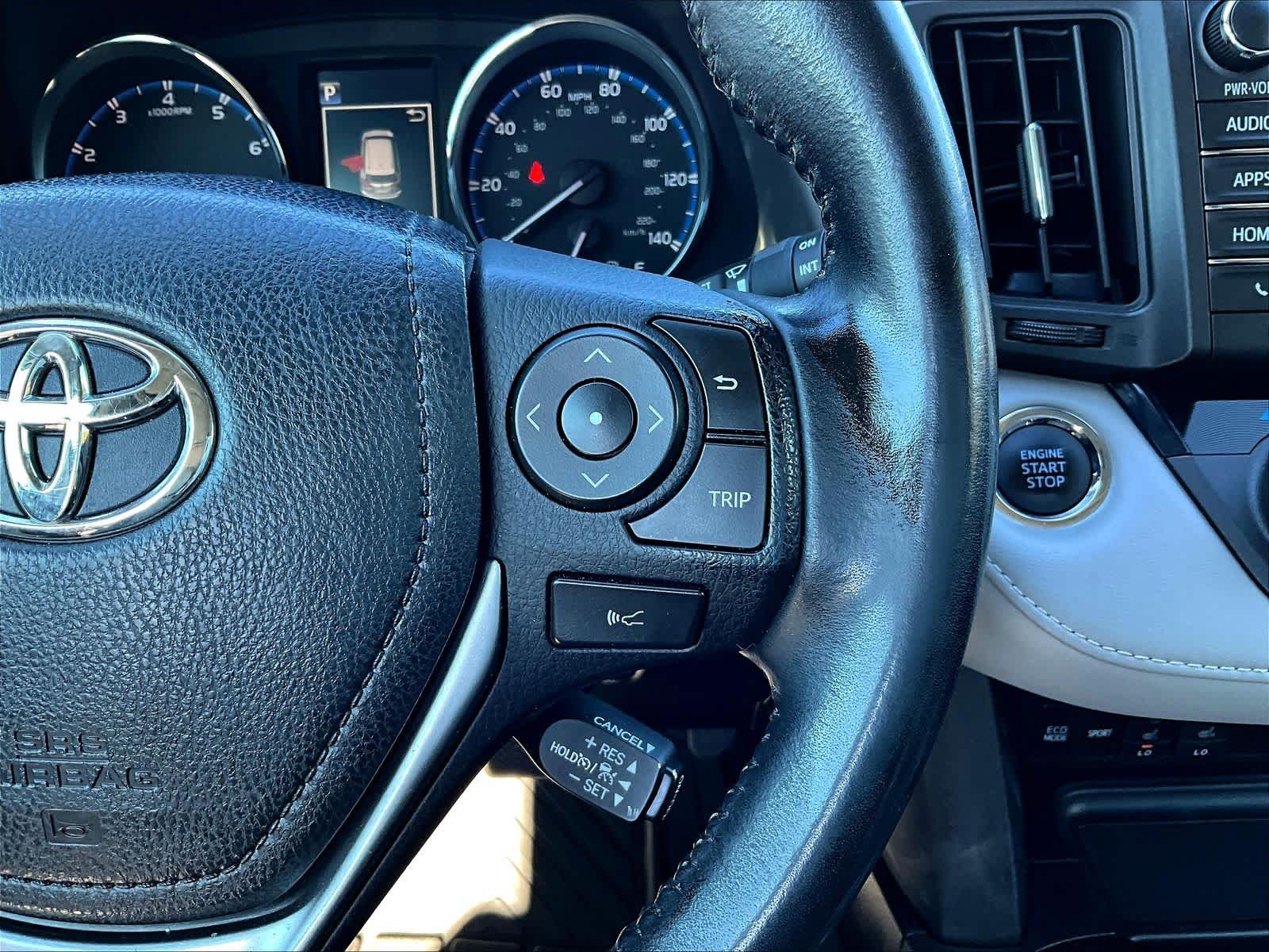 2018 Toyota RAV4 Limited - Photo 24