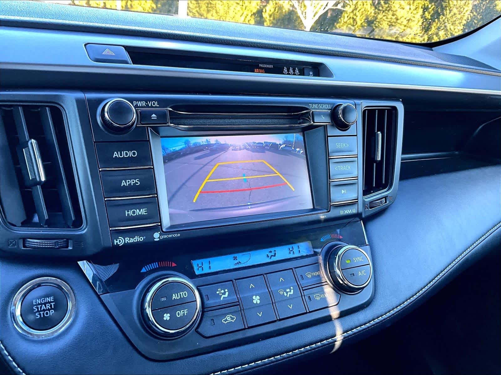 2018 Toyota RAV4 XLE - Photo 19