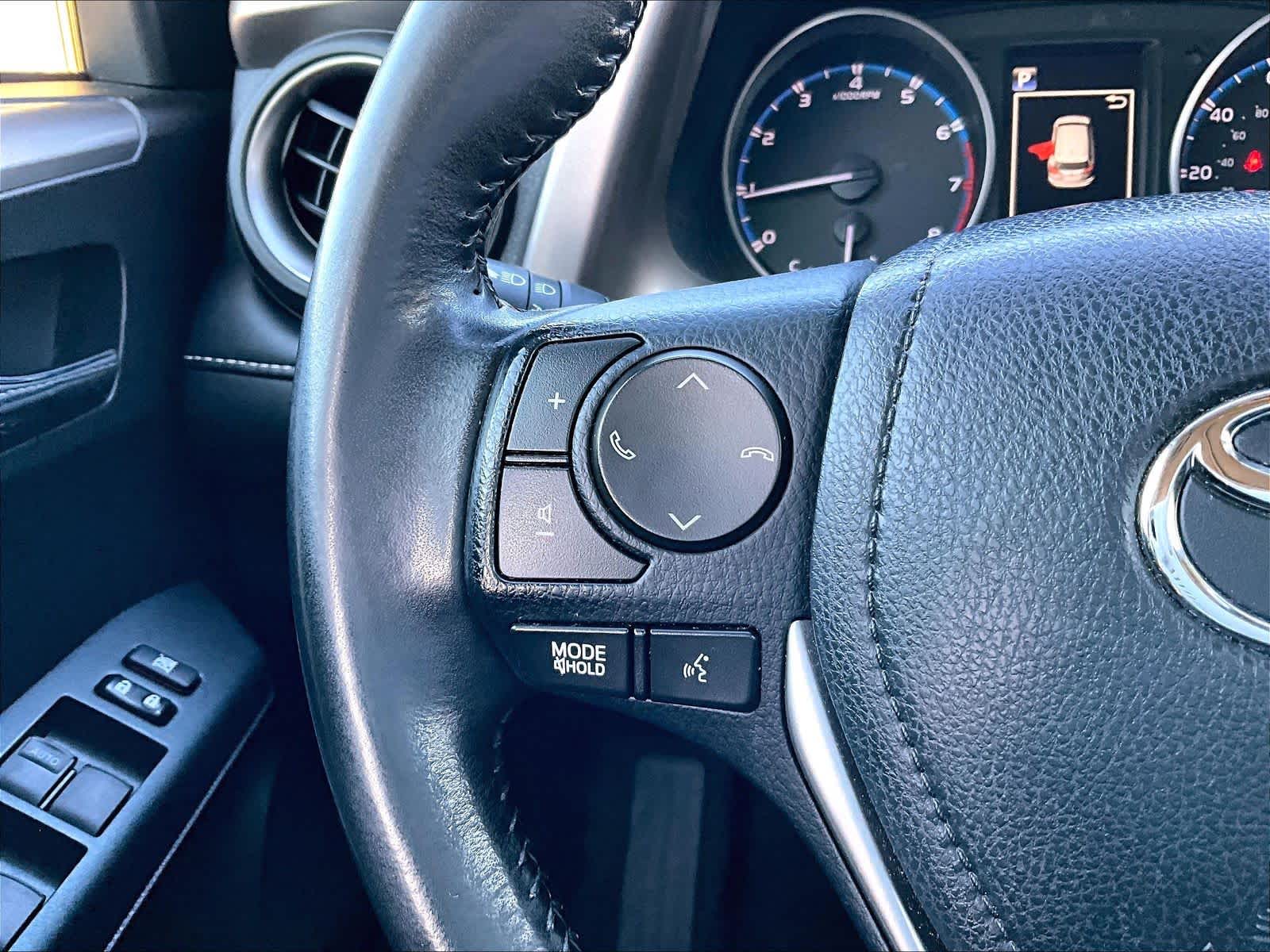 2018 Toyota RAV4 XLE - Photo 23