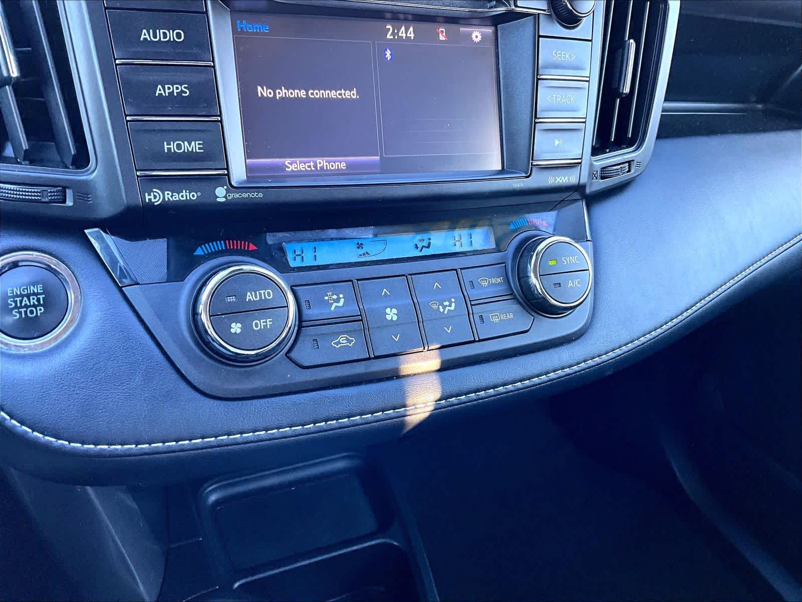 2018 Toyota RAV4 XLE - Photo 26