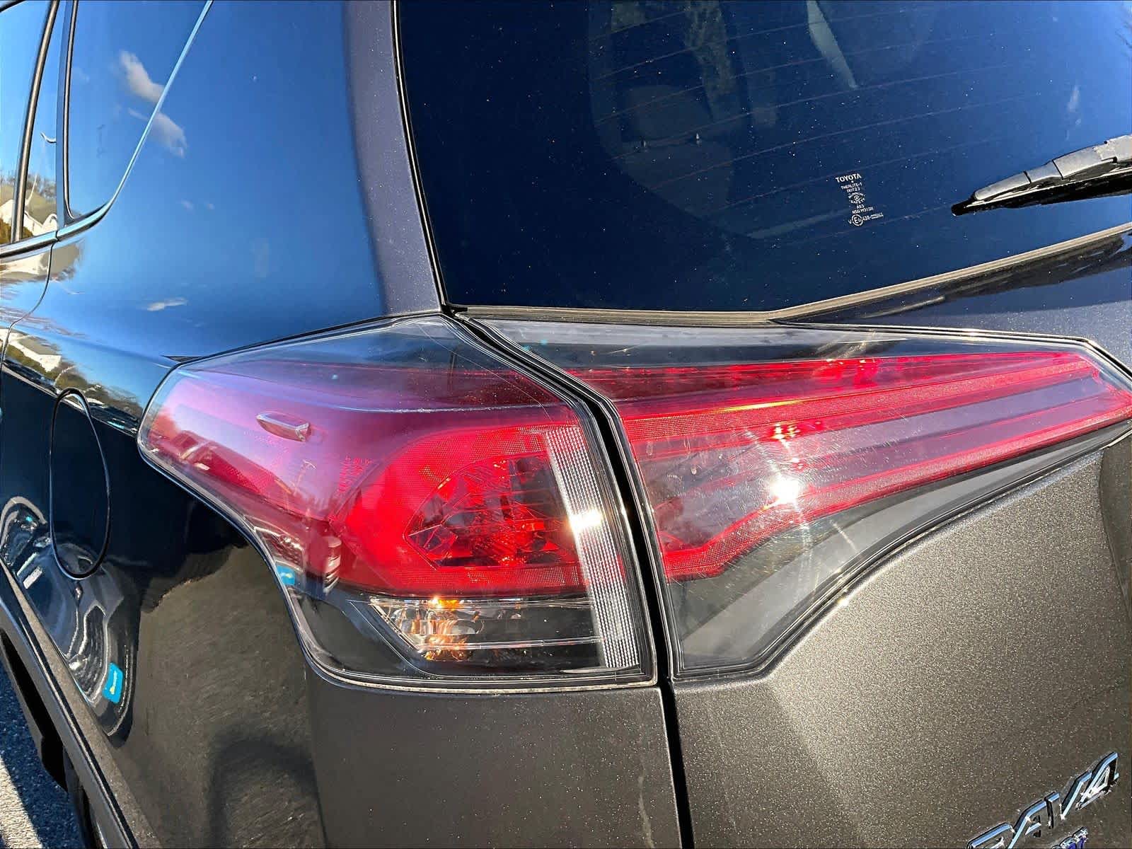 2018 Toyota RAV4 XLE - Photo 33