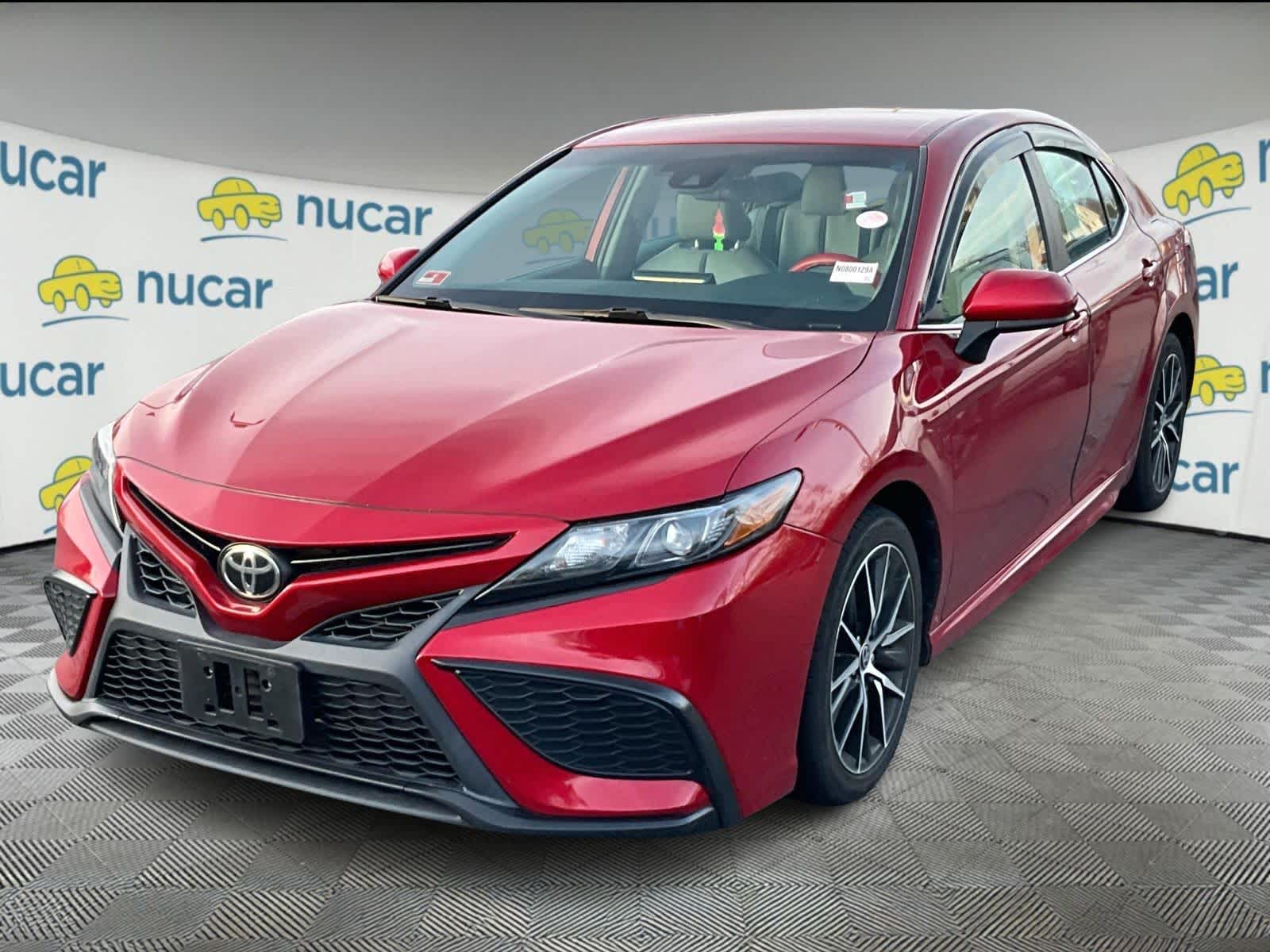 2021 Toyota Camry SE - Photo 2