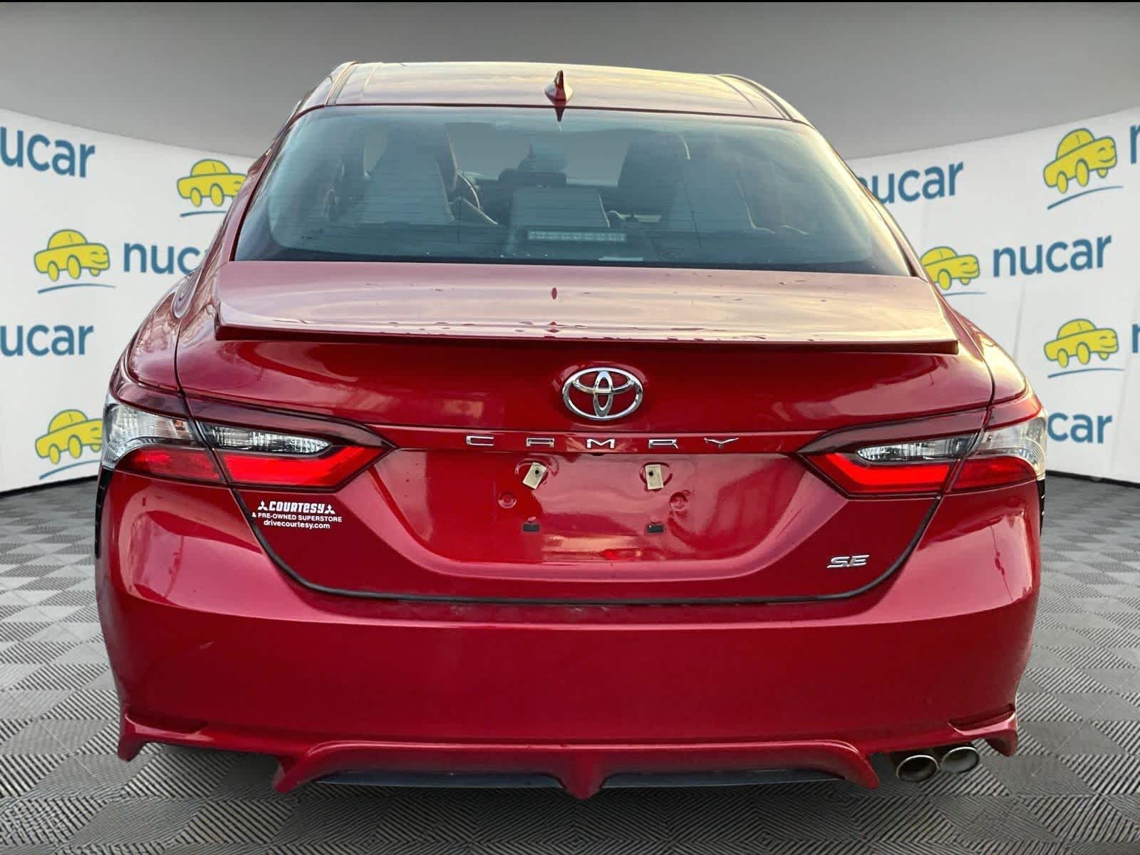 2021 Toyota Camry SE - Photo 3