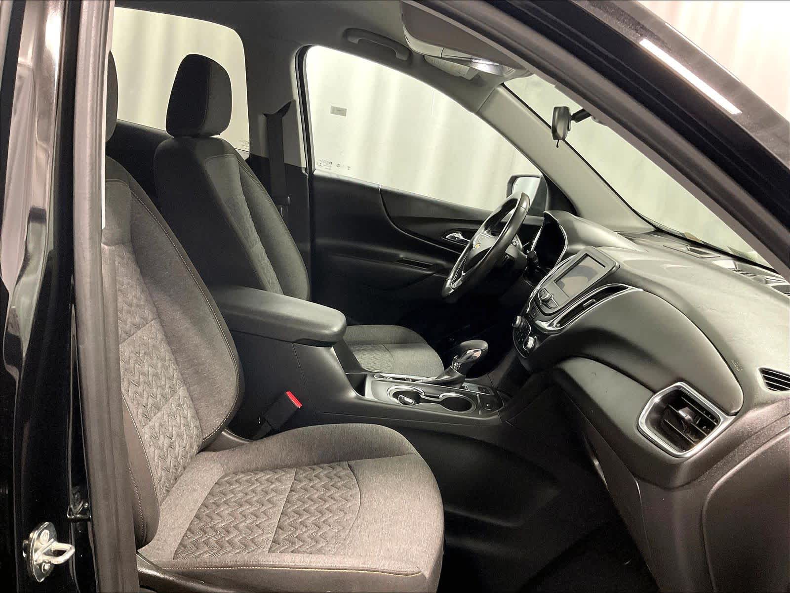 2022 Chevrolet Equinox LT - Photo 11