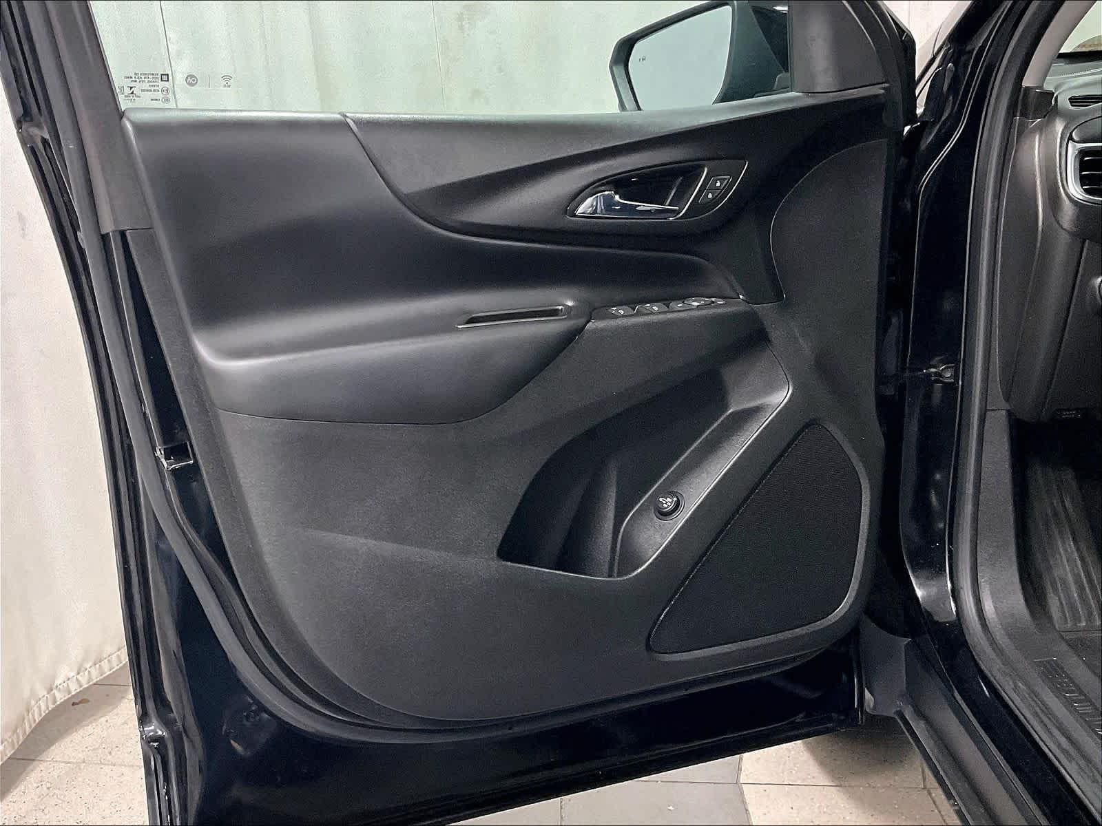 2022 Chevrolet Equinox LT - Photo 9