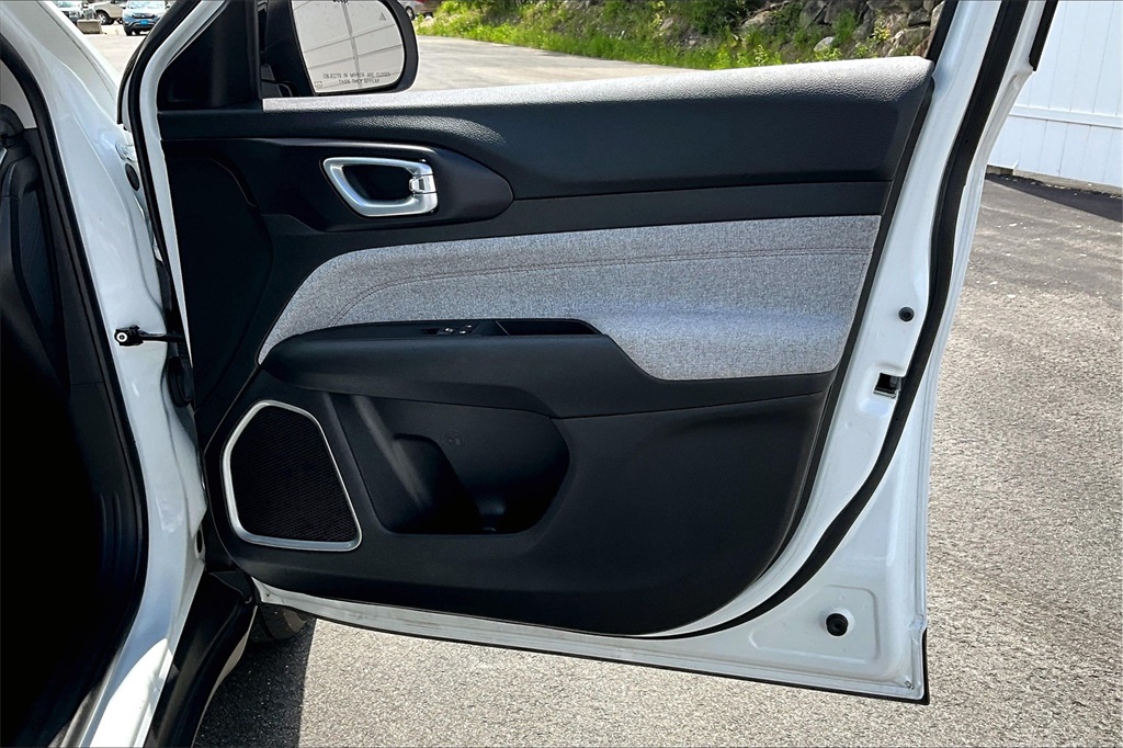 2022 Jeep Compass Latitude Lux - Photo 12