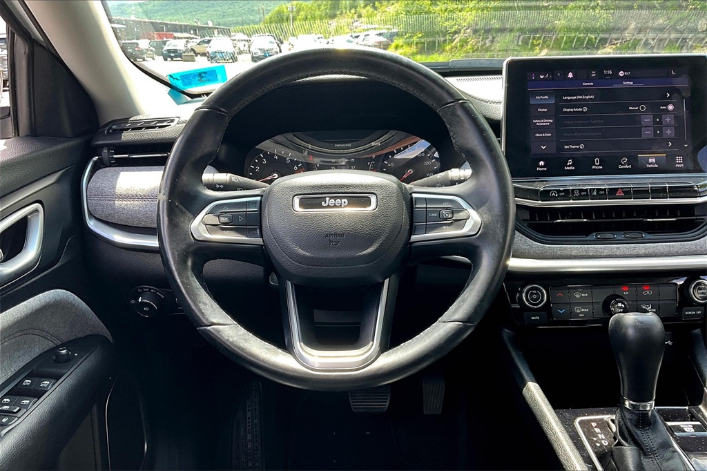 2022 Jeep Compass Latitude Lux - Photo 17