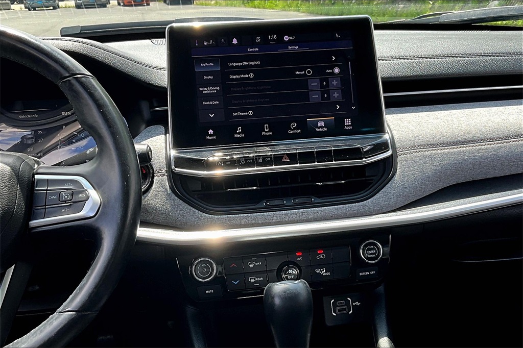 2022 Jeep Compass Latitude Lux - Photo 18