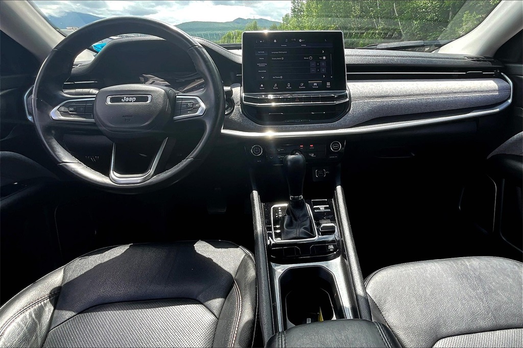 2022 Jeep Compass Latitude Lux - Photo 21