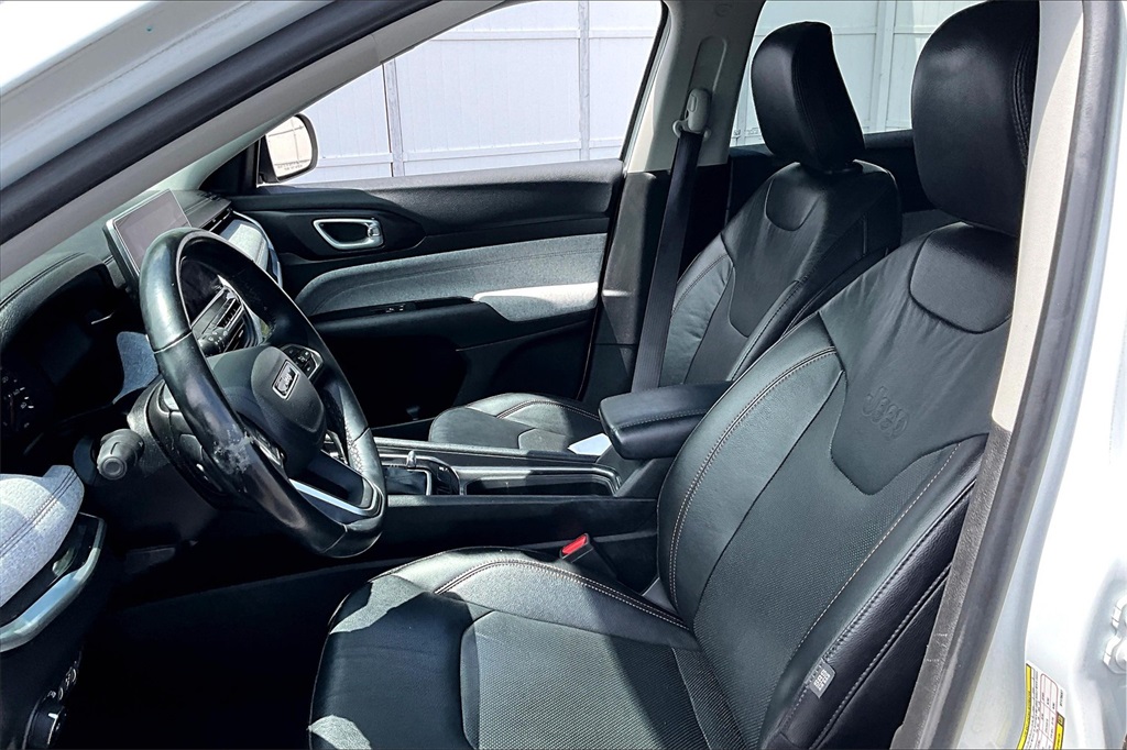 2022 Jeep Compass Latitude Lux - Photo 10