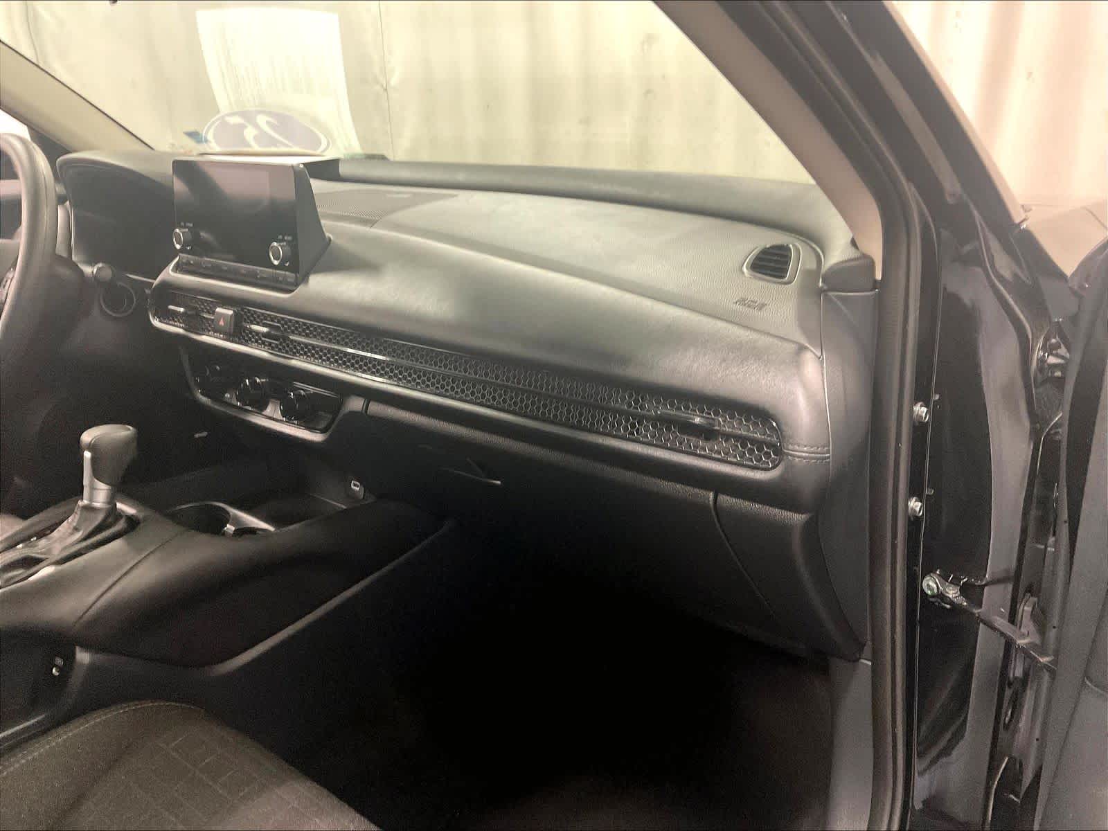 2025 Honda HR-V LX - Photo 13