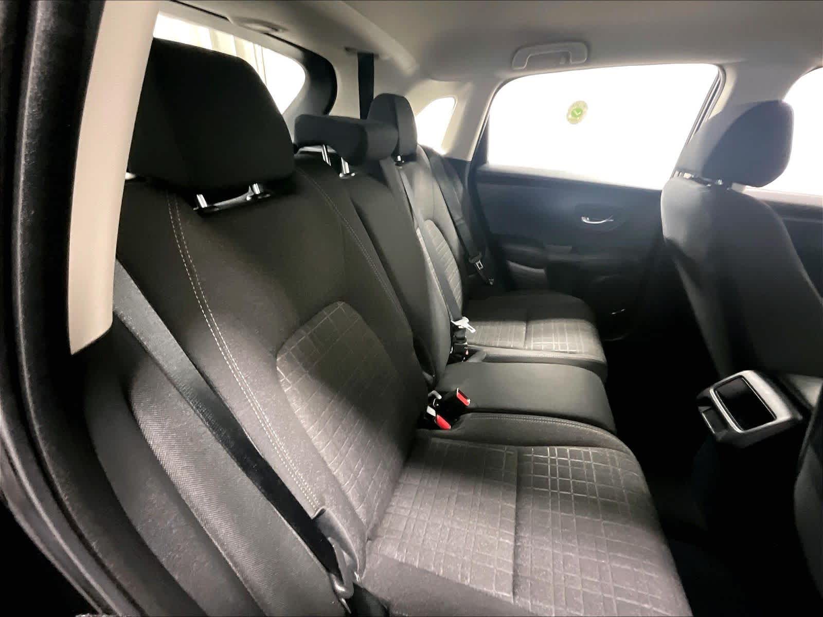 2025 Honda HR-V LX - Photo 16