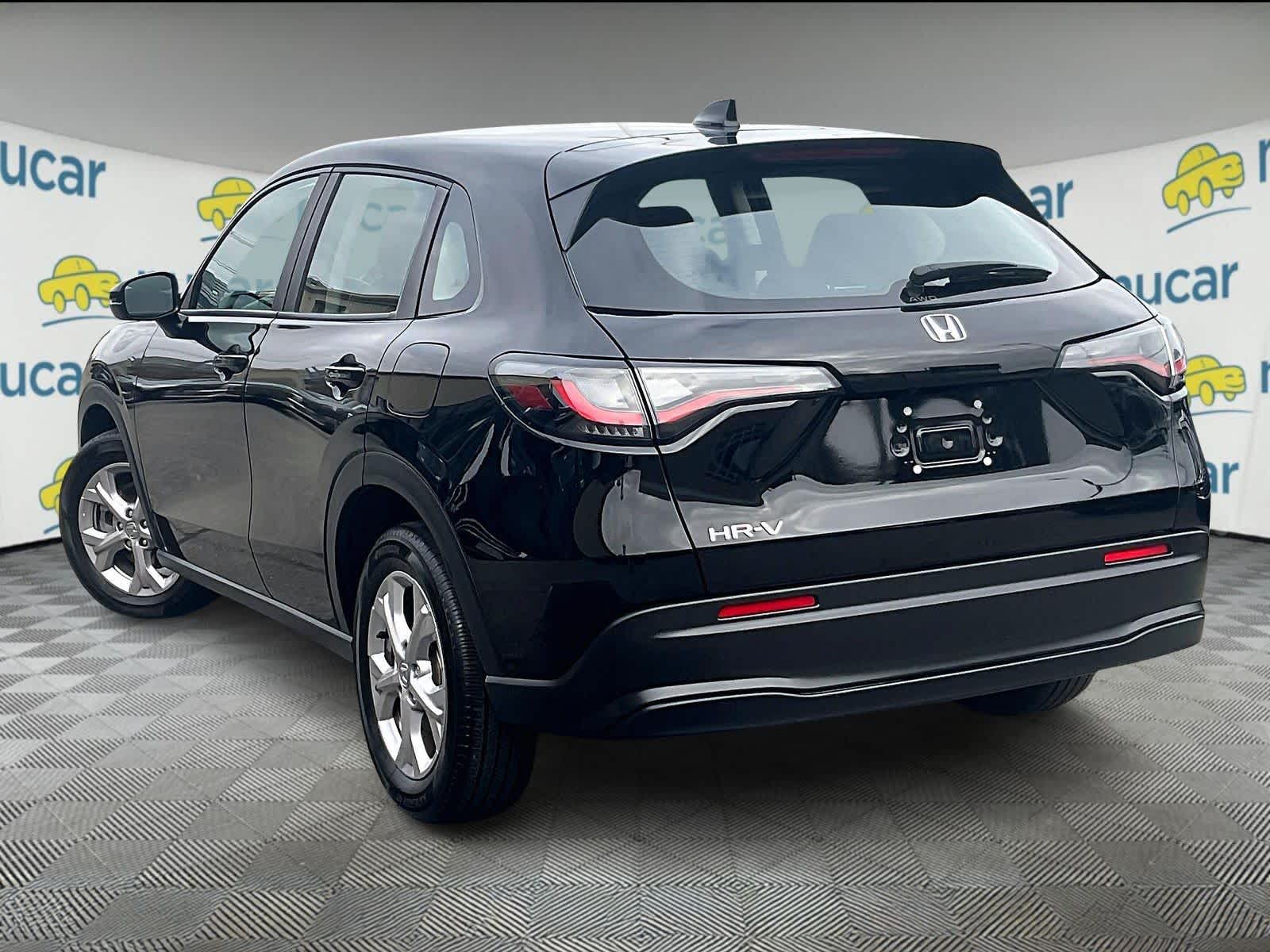 2025 Honda HR-V LX - Photo 4