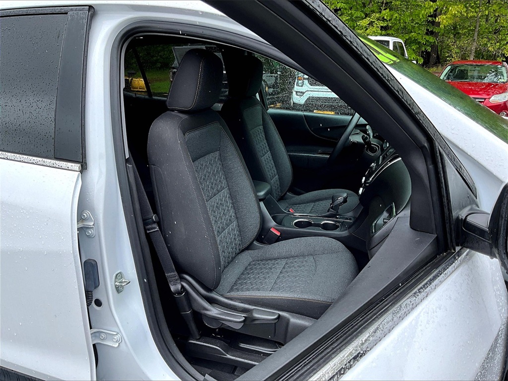 2022 Chevrolet Equinox LT - Photo 11