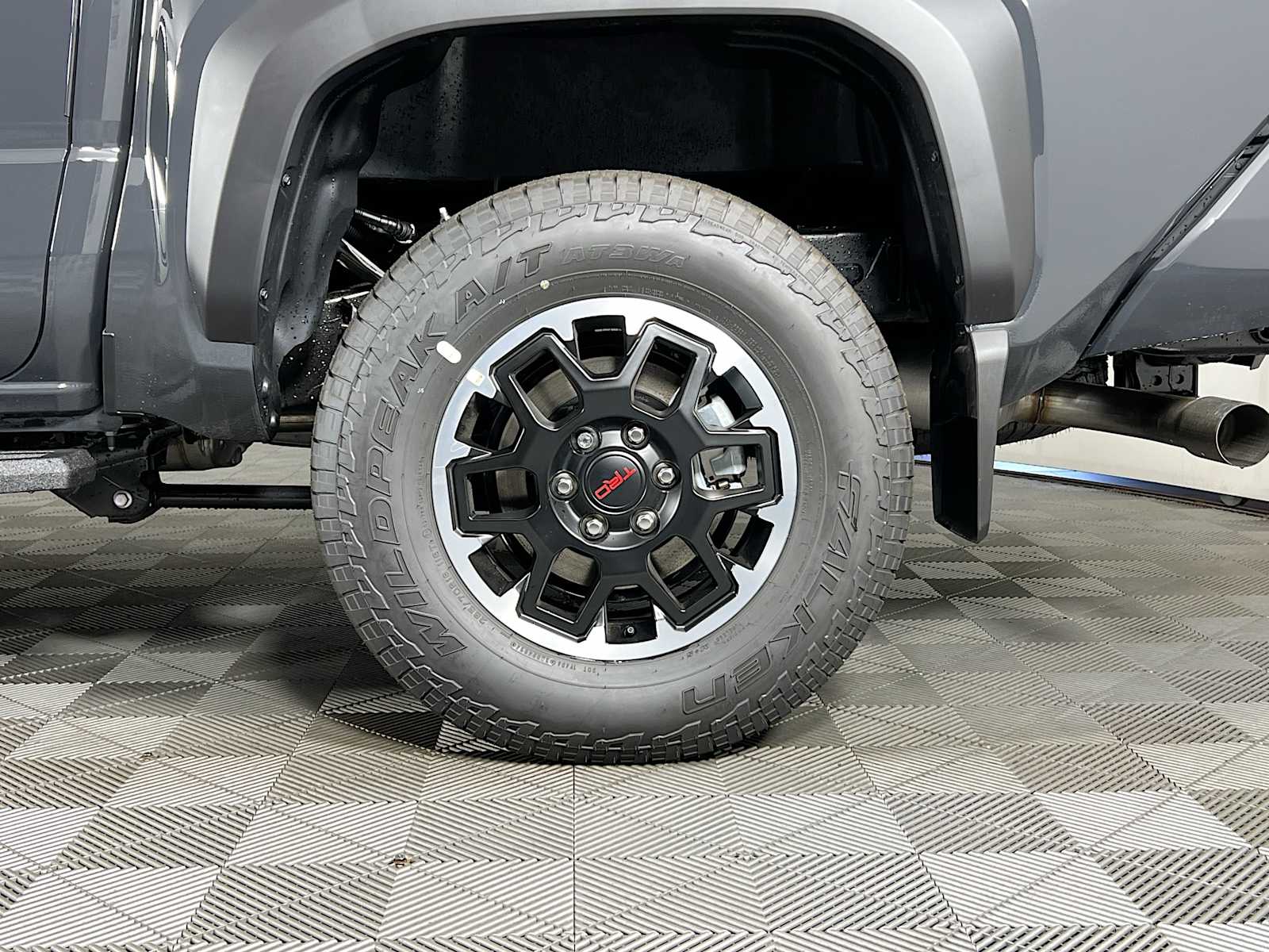 2025 Toyota Tacoma TRD Off Road Hybrid - Photo 18